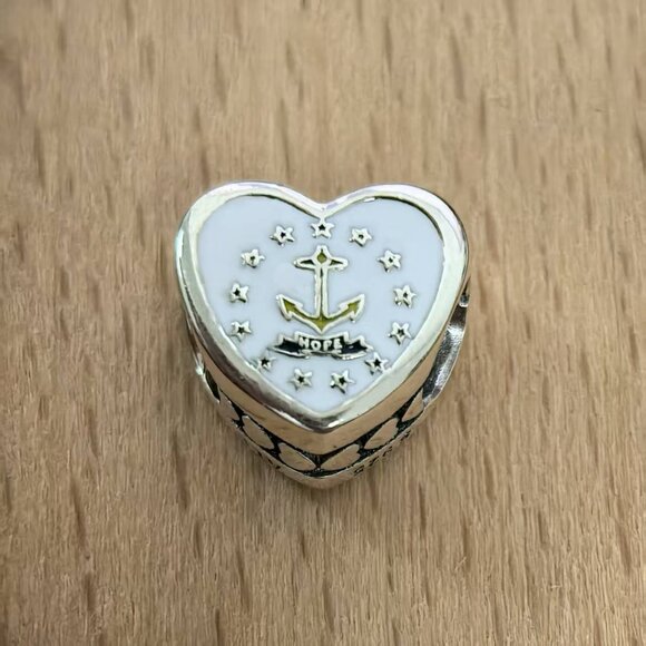 Pandora American Exclusive Travel Heart Charm Pendant, S925 Silver Bracelets - Picture 2 of 4